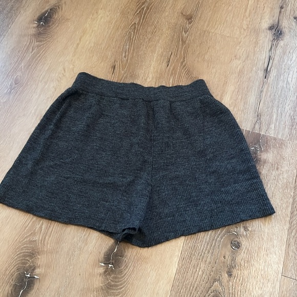Zara Gray Button Comfy  Sleep Shorts Medium - Picture 5 of 6